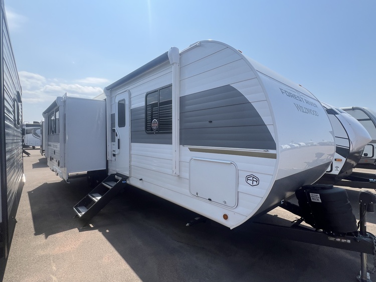 2025 FOREST RIVER WILDWOOD 27RE