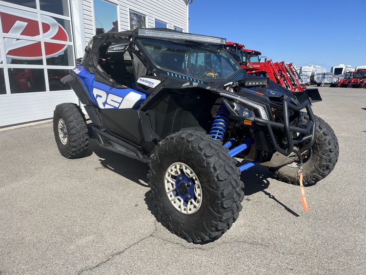 2022 Can-Am Maverick XRS 1000 Turbo - White/Blue
